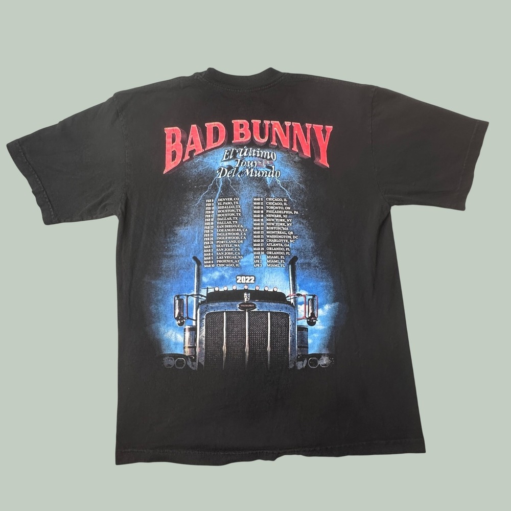 Bad Bunny T-Shirt Mens Medium El Ultimo Tour Del Mundo Black Concert Graphic Tee